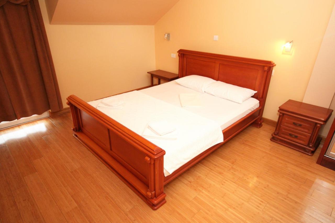 Hotel Rr Herceg Novi Eksteriør billede