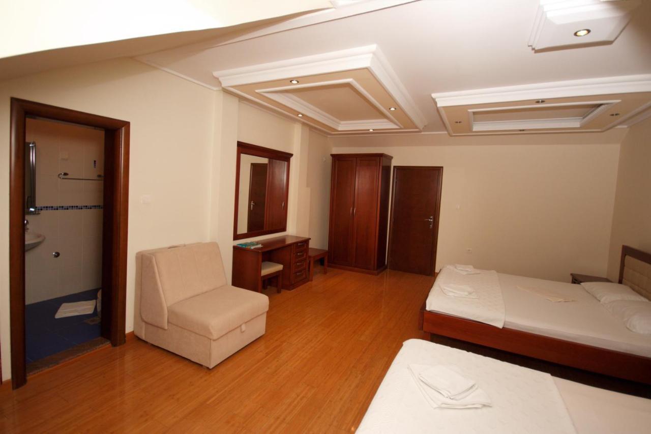 Hotel Rr Herceg Novi Eksteriør billede