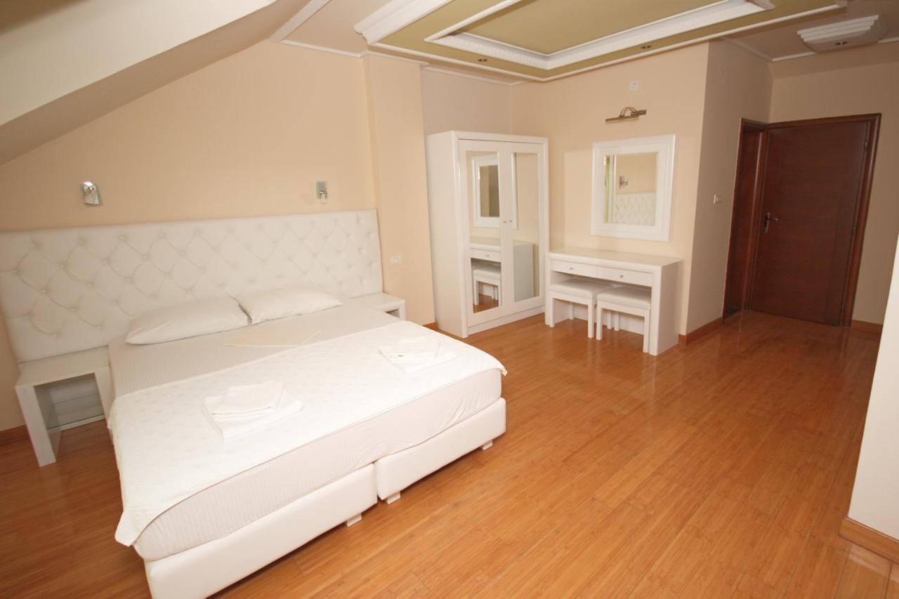 Hotel Rr Herceg Novi Eksteriør billede
