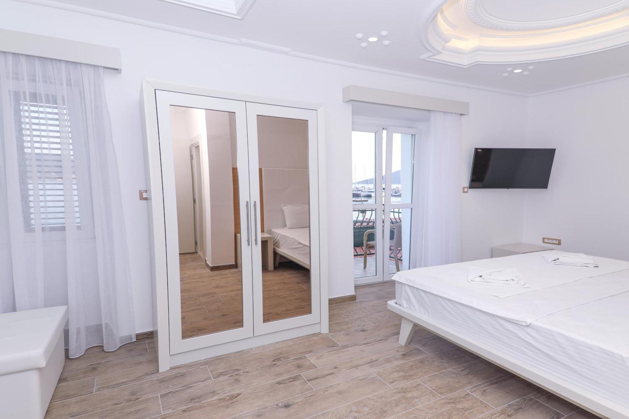 Hotel Rr Herceg Novi Eksteriør billede