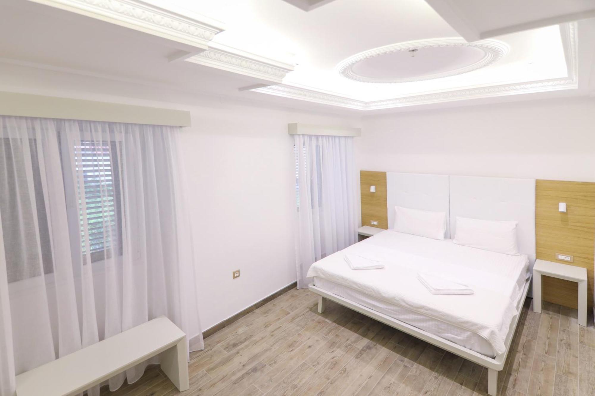 Hotel Rr Herceg Novi Eksteriør billede