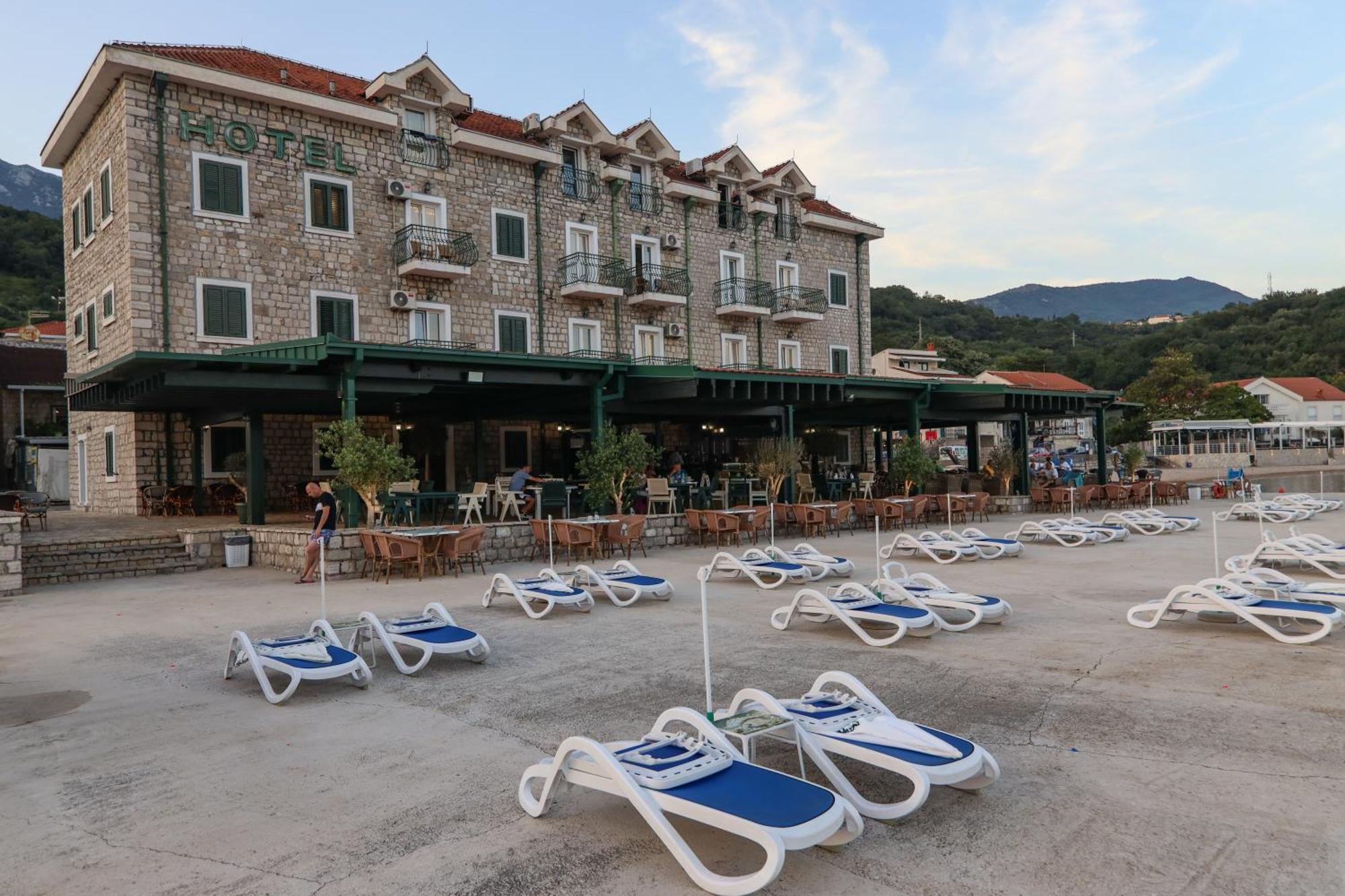 Hotel Rr Herceg Novi Eksteriør billede