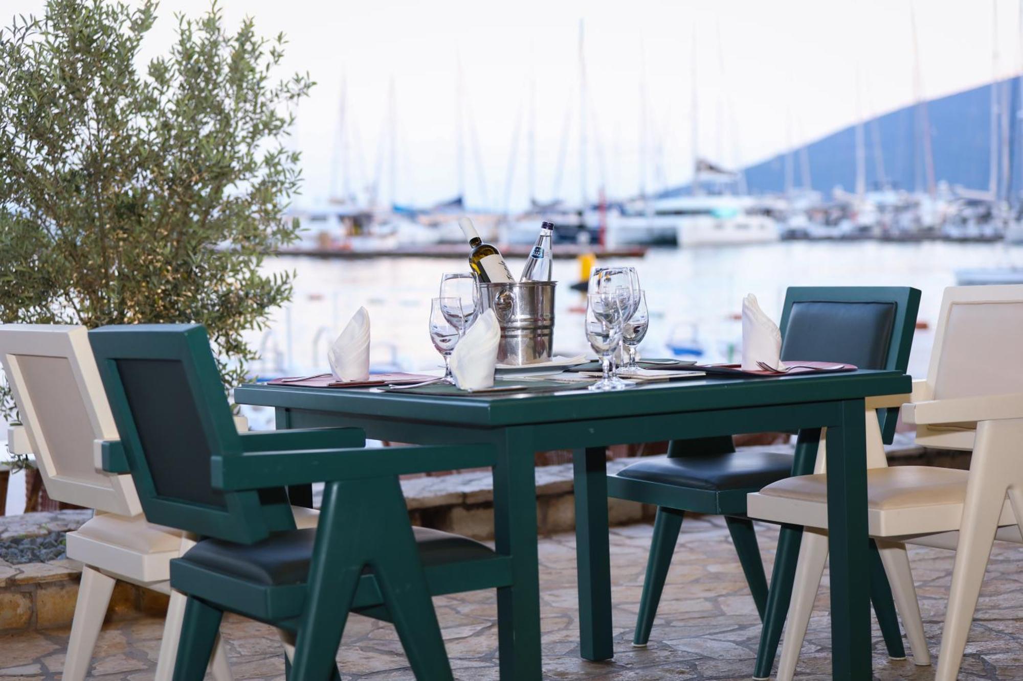 Hotel Rr Herceg Novi Eksteriør billede