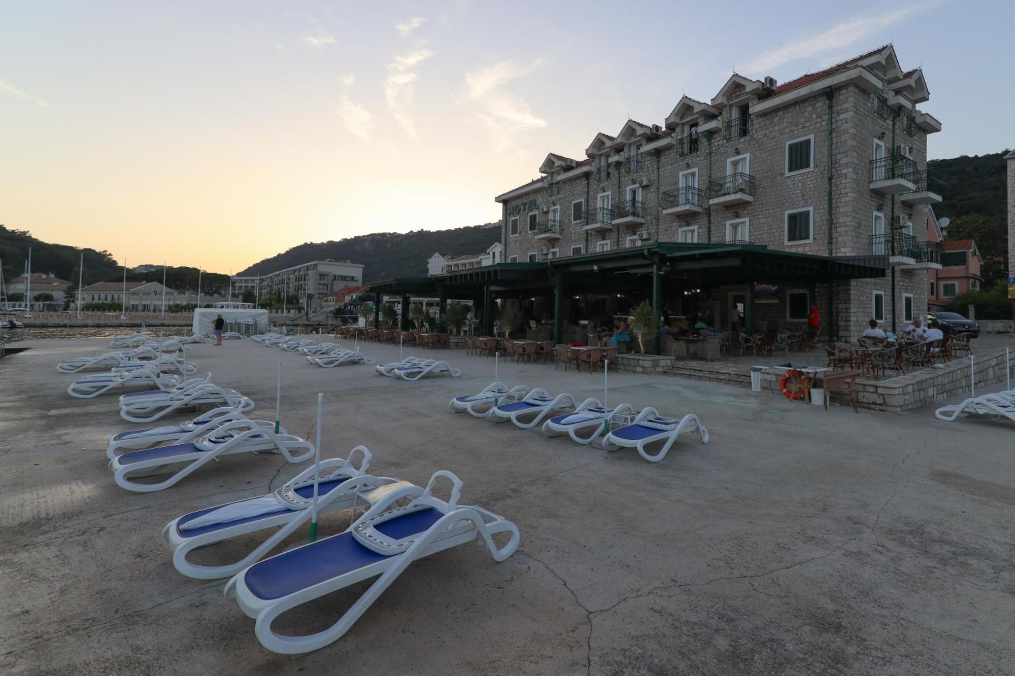 Hotel Rr Herceg Novi Eksteriør billede