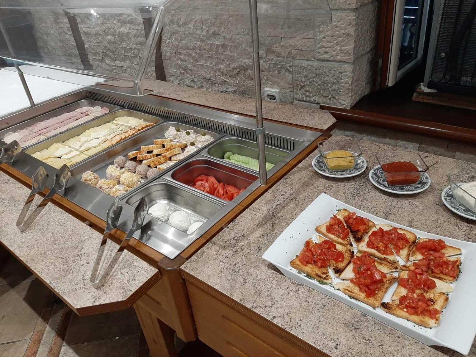 Hotel Rr Herceg Novi Eksteriør billede